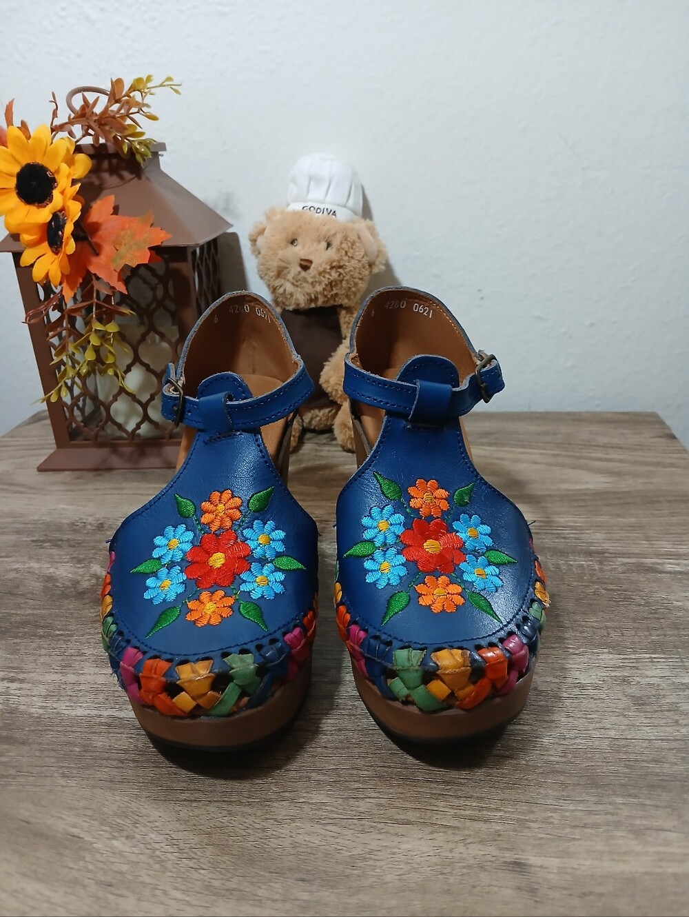 Hand-made flower Platform Sandals Size 6 - Picture 2 of 5